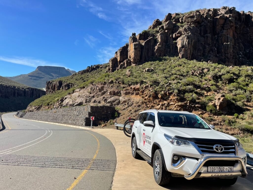 Combo Day Tour - Hike / Cycle / 4X4
